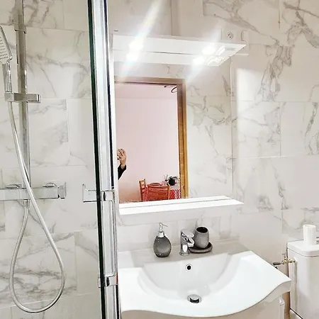 Appartement With Parking Free Paris