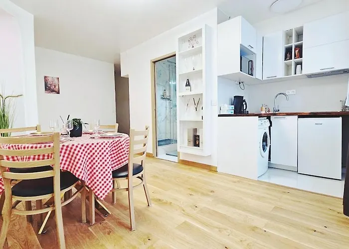 With Parking Free * Paris